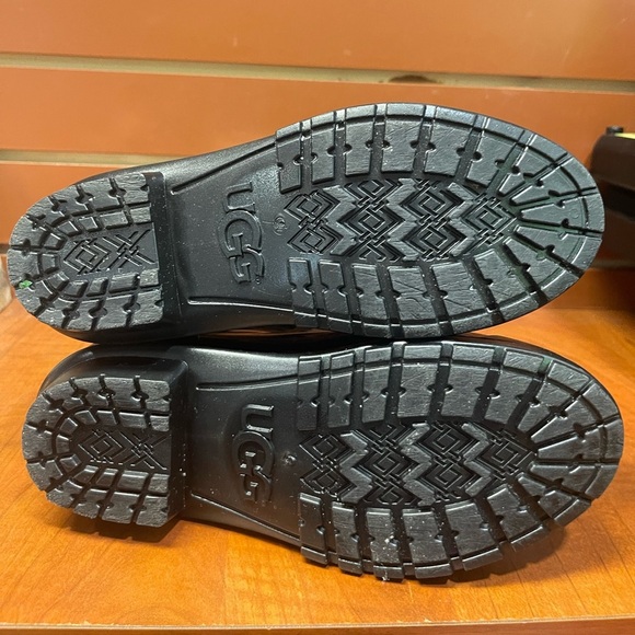UGG Shiny Black Rain Boots - Picture 3 of 10